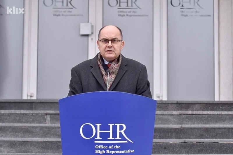Christian Schmidt “prelomio” – Ovo je zadnji poziv političarima da se urazume ili on nastupa!
