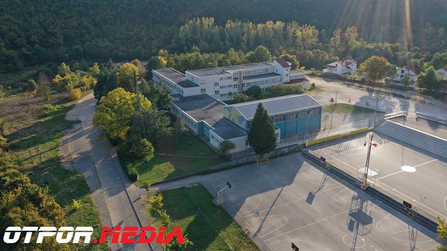 Reakcija iz Ministarstva obrazovanja – “Postupili smo po svojim ovlastima, ali problem je izgleda što drugi nisu”!
