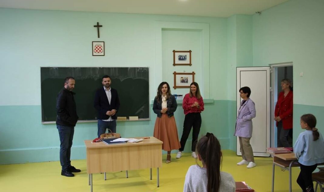 Nove učionice dobili učenici područne škole Posuški Gradac
