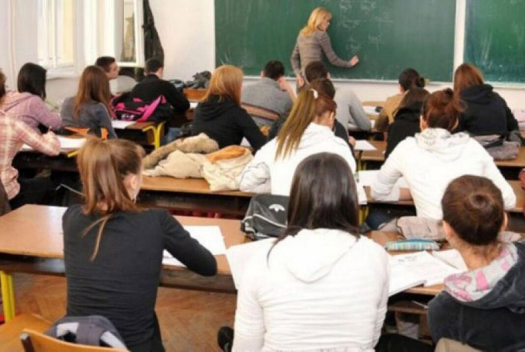 Čapljinska neovisna stranka: Politici nije mjesto u školama, djeca nam se ponižavaju, a nastavnicima i profesorima su ruke svezane