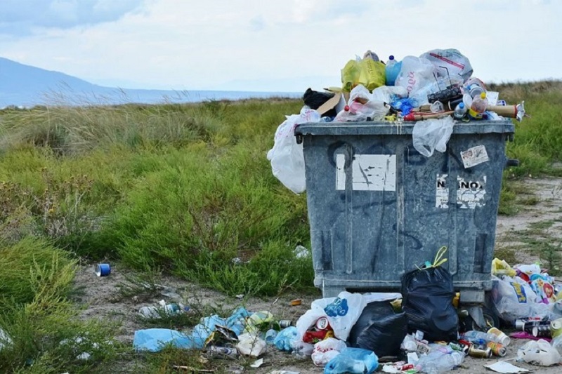Šveđanima nestalo smeća za reciklažu, uvoze ga