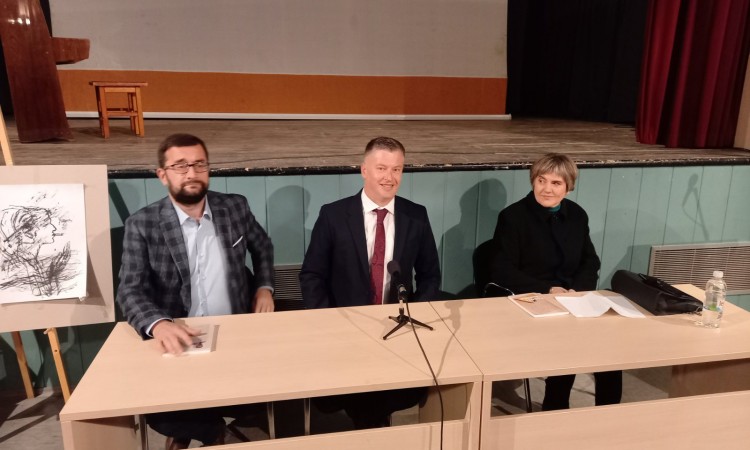 Pjesnički prvijenac “Poroci sanjara” autora Tomislava Kvesića predstavljen u Širokom Brijegu