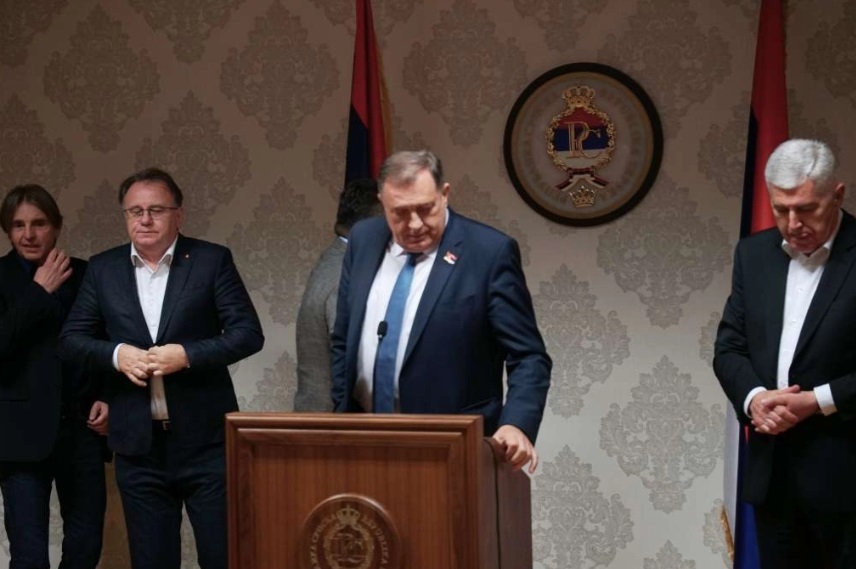 PROIZVOĐAČI KRIZA: BiH u blokadi, političari uvjetuju, građani trpe