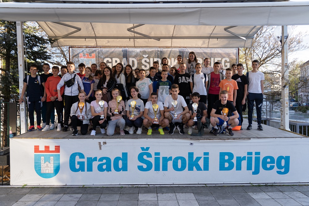 Održane tradicionalne 25. „Ulične utrke“ učenika osnovnih škola Grada Širokog Brijega