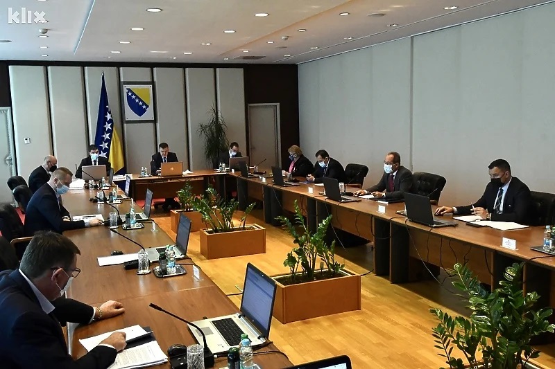 Dok su SDA i HDZ “ratovali” na Vijeću ministara, SNSD je glasao za sve prijedloge u korist BiH