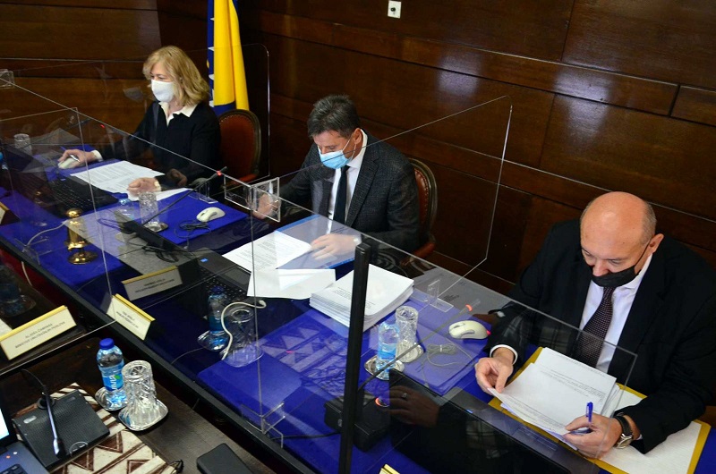 Novac iz proračuna FBiH dobile firme koje su tokom pandemije otpustile radnike