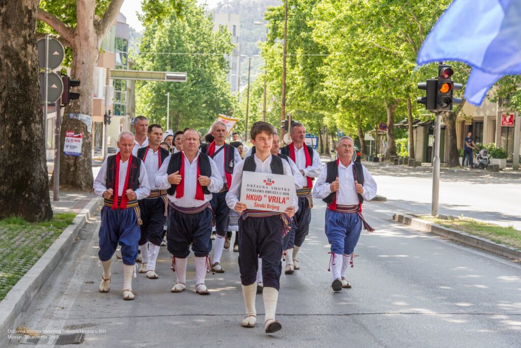 TRADICIJA KOJA TRAJE – Hrvatsko kulturno društvo “Vrila” čuva i promiče kulturne baštine Hrvata hercegovačkog kraja