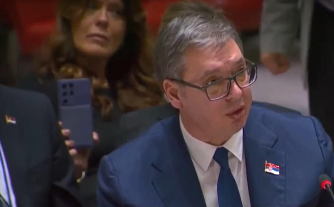 Nova sramota Vučićeve delegacije u New Yorku – ‘To je UN, a ne Pink ili Happy TV!‘