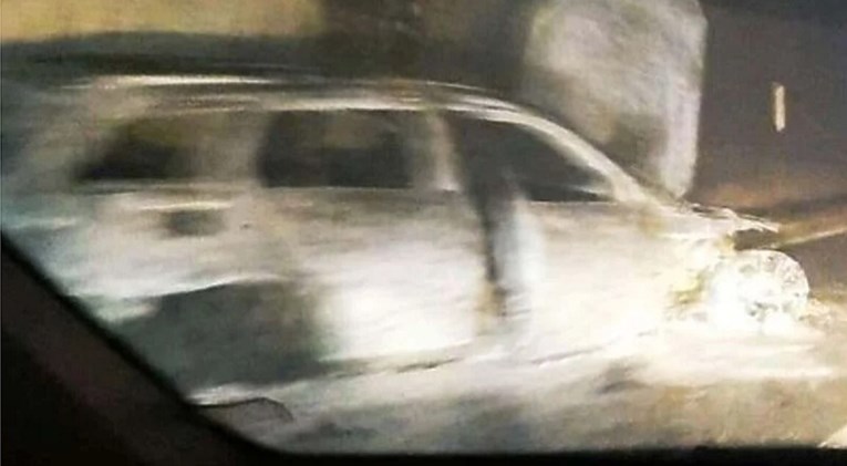 Otkriveni detalji kaosa: Petorica huligana pretukla su suce pa im zapalila auto