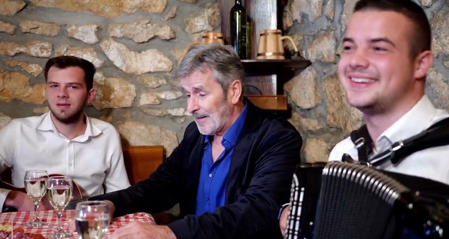 VIDEO: Nova pjesma Ivana Palca u izvedbi legendarnog pjevača Darka Domijana
