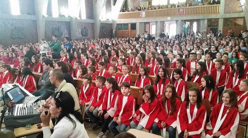 NA DANAŠNJI DAN: Održana prva Zlatna harfa
