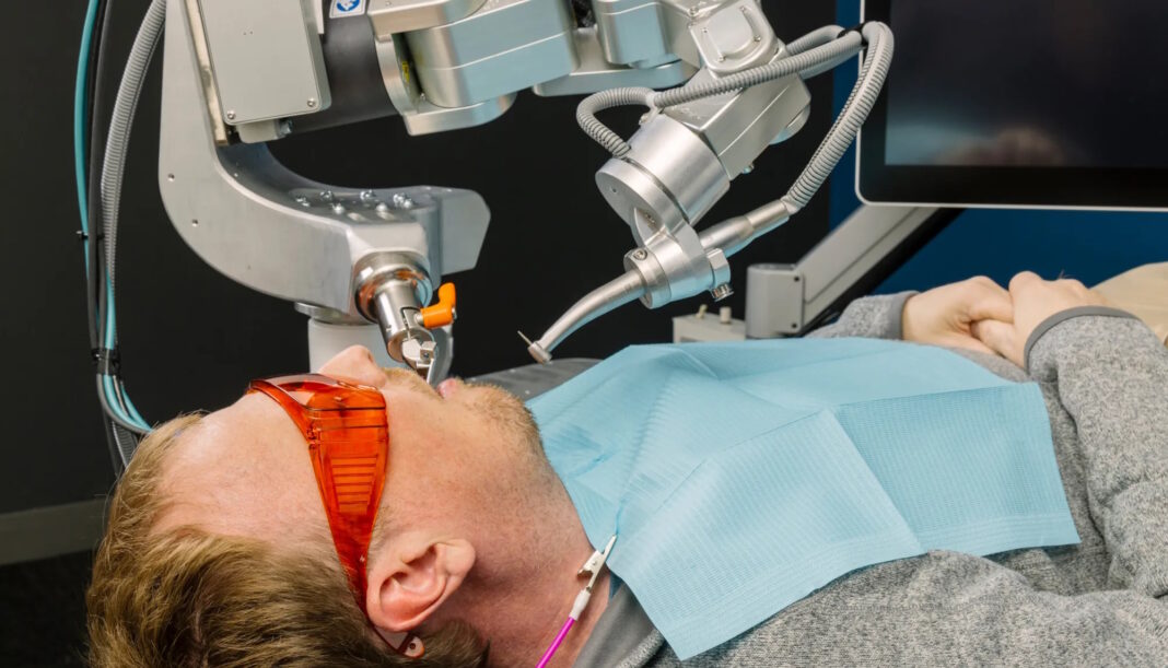 NJEMU RECI DA TE BOLI! – Roboti kreću sa stomatologijom