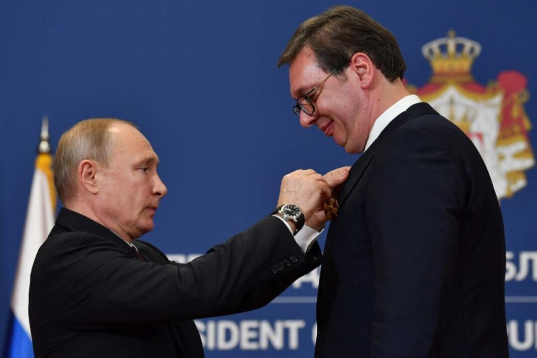Stigao je kraj sjedenju Vučića na dvije stolice – Ima mjesec dana da odluči!