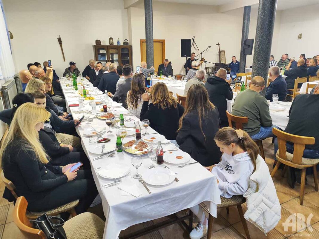Na Gorancima održana “Večeri guslara” u čast i spomen na Dragana Soldu