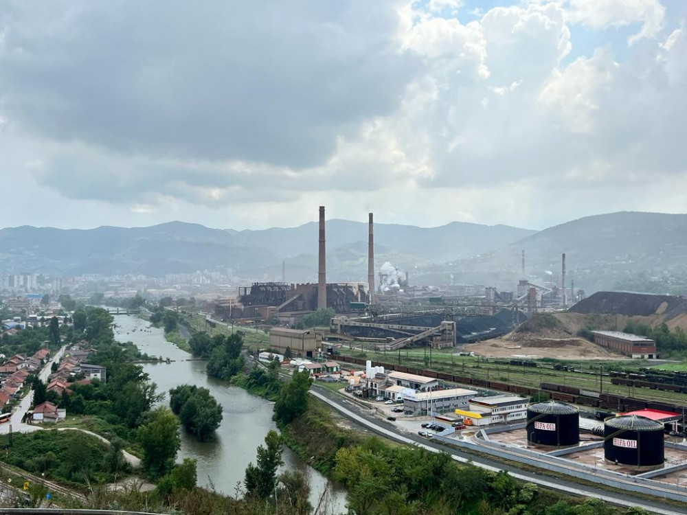 Bitne su im samo pare, imaju tajni ugovor s Vladom. U Zenici svi umiru od raka!