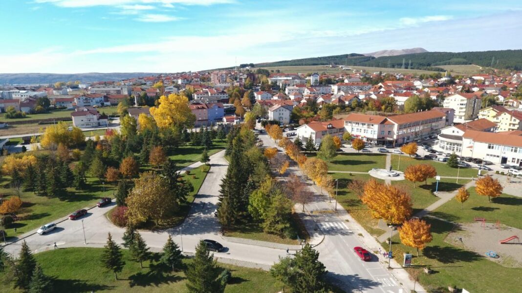 “Javni interes samo kad paše privatnicima”: Duvanjski kraj odbacuje famoznu “treću traku” i traži brzu cestu
