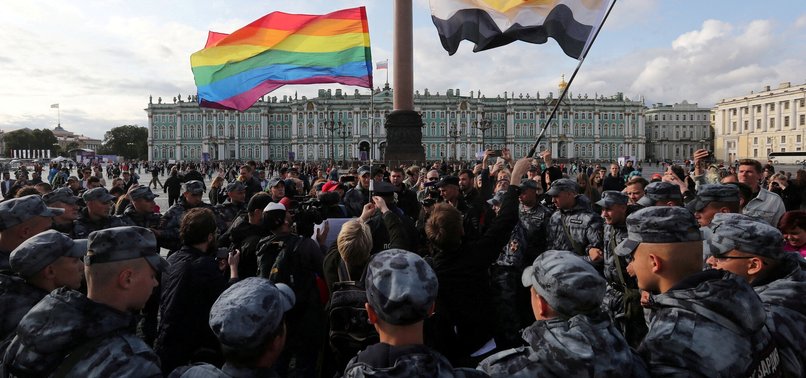 NEŠTO POZITIVNO I OD PUTINA – Potpisao Zakon o zabrani provođenja propagande protiv tradicionalnih obiteljskih vrijednosti