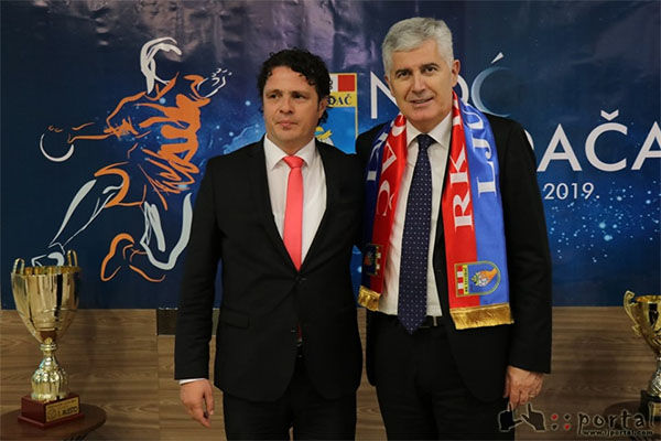Je li to upravo otvoren “ratni front HDZ-a BiH” – Čović Kraljevića nazvao fiskalnom neznalicom, ovaj ga ‘bocnuo’ za kriminalnu privatizaciju!