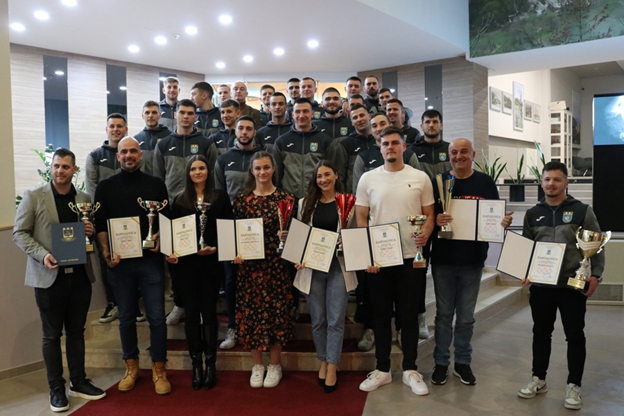 Uručene nagrade i priznanja najboljim športašima Grada Ljubuškog za 2024. godinu