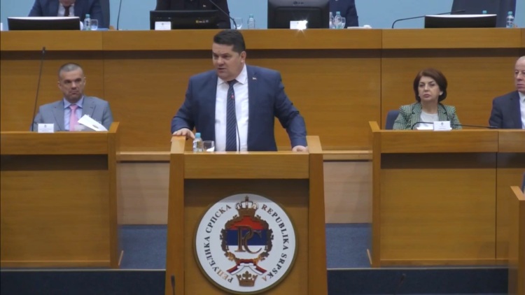 Protiv Nenada Stevandića otvorena istraga nakon izjave u Narodnoj Skupštini RS: “Pobit ću ih sve”