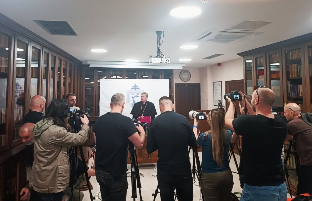 Biskupi Biskupske konferencije BiH objavili “etički kodeks” korištenja društvenih mreža