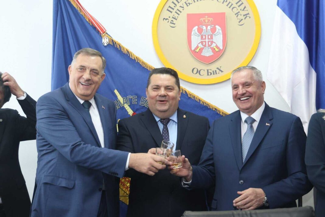 Mjere zabrane protiv Dodika, Stevandića i Viškovića produžene najmanje još dva mjeseca