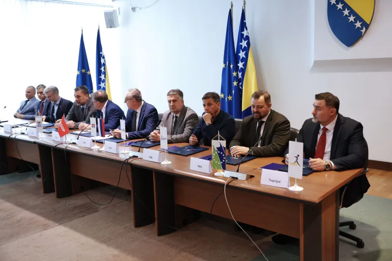 Deset stranaka iz BiH potpisalo koaliciju i ne žele ništa imati s Dodikom, HDZ-ovci suzdržani