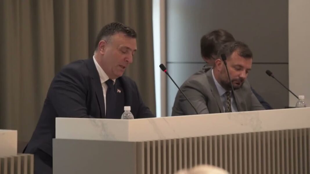 Zastupnik Pušić “udario šamar” Vladi ŽZH pitanjem o Zlatanu Miji Jeliću