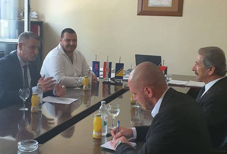 “Čović i Kabiri na aparatima” – Veleposlanik Države Palestine u BiH u službenoj posjeti kod Pere Previšića