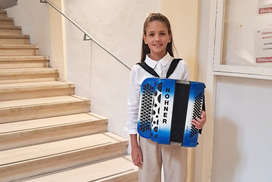 Mlada širokobriješka harmonikašica Mia Zovko među najboljima na svijetu