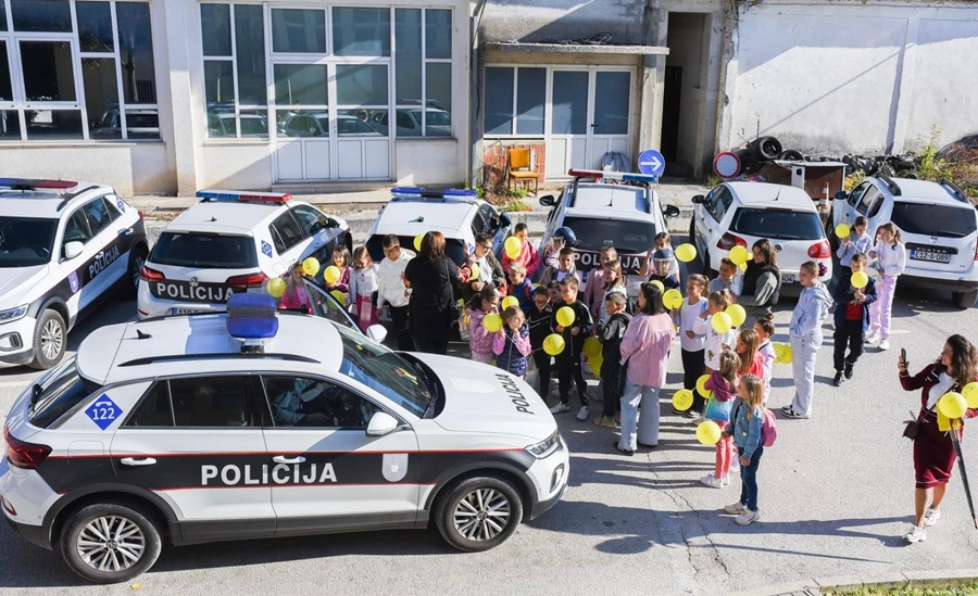 “Dani otvorenih vrata”: Djeca upoznala rad policije u Posušju