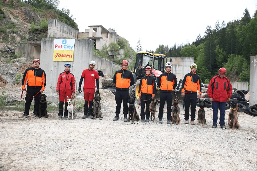 Institucije moraju djelovati – hoće li spasilački psi postati dio sustava civilne zaštite?