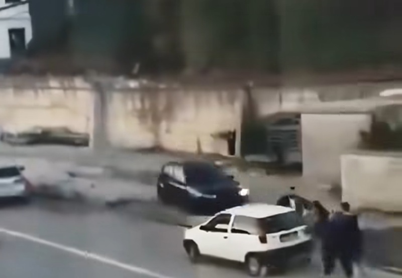 VIDEO: Brutalan napad automobilom – Još jedna priča o divljanju na cestama BiH