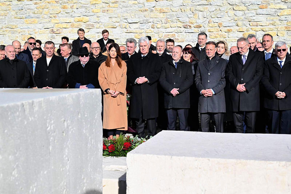 Što bi kazao Franjo Tuđman da je vidio danas ovu sliku – “Dragane, Darijana… što je bilo, jeste li zalutali?”