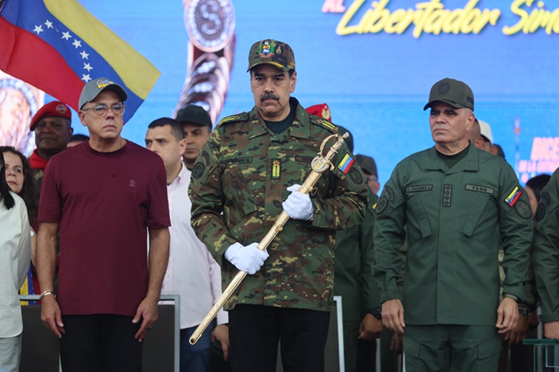 Maduro zarobljen: SAD izvele veliki vojni napad na Venezuelu