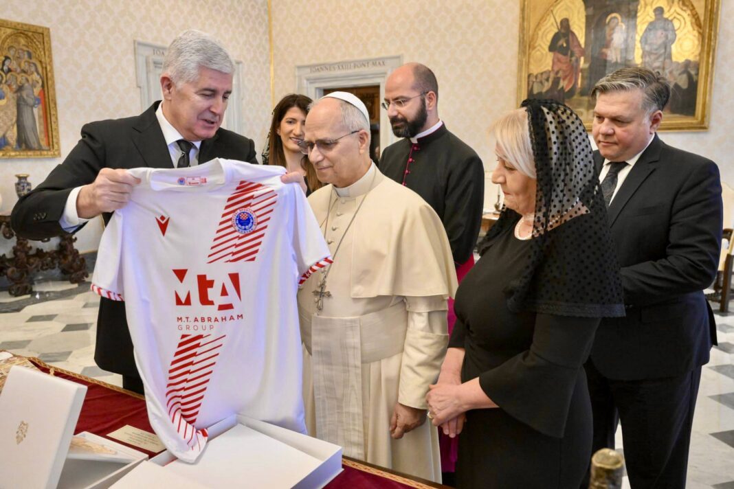 Je li dres jednog nogometnog kluba najbolji simbol Hrvata u BiH