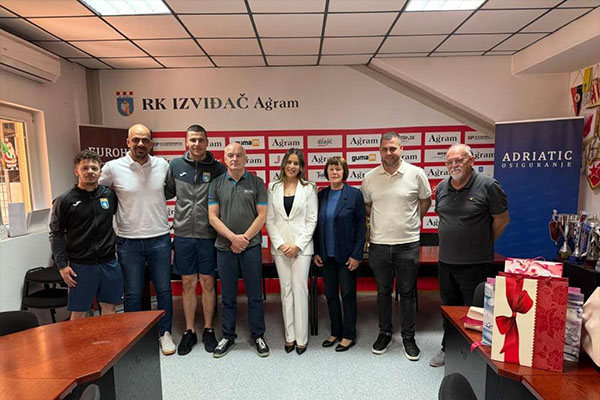 Vlada ŽZH nagradila prvake: 370.000 KM za RK Izviđač