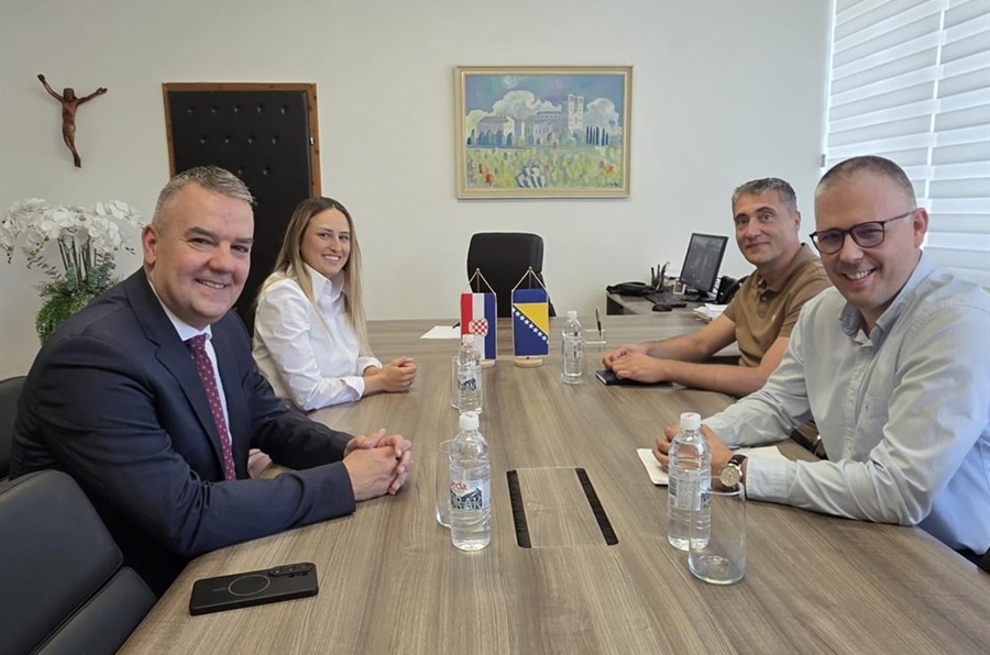 Kraj stranačkom zapošljavanju? Ministri u Širokom Brijegu najavili depolitizaciju javne uprave