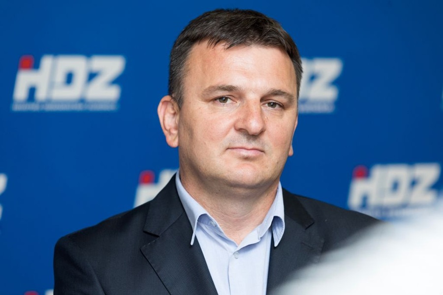 Škoriću, di je križ?