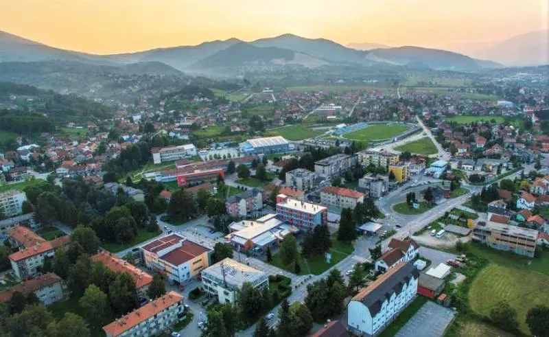 “Nije nas briga za Ustavni sud”: Tko štiti lokalne moćnike u otimačini državnog zemljišta u Središnjoj Bosni?