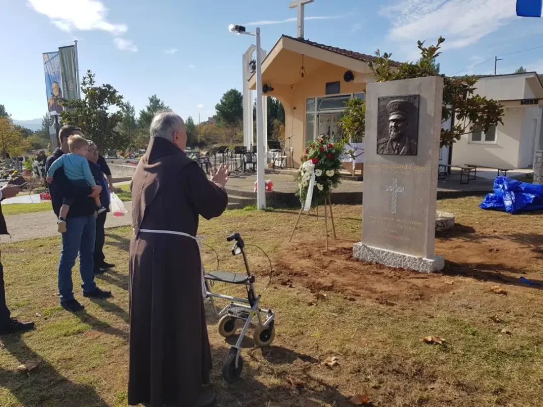 90-godišnji svećenik iz Čapljine pred Sudom BiH zbog veličanja Slobodana Praljka